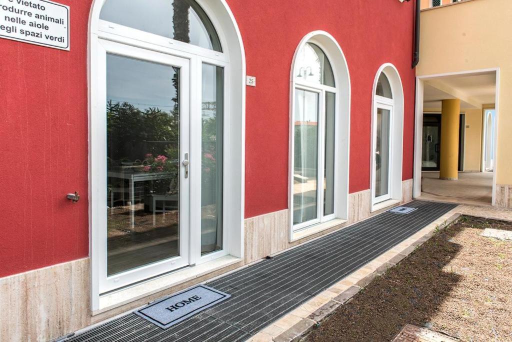 P010 - Porto Recanati, Nuovo Monolocale Fronte Mare Kültér fotó